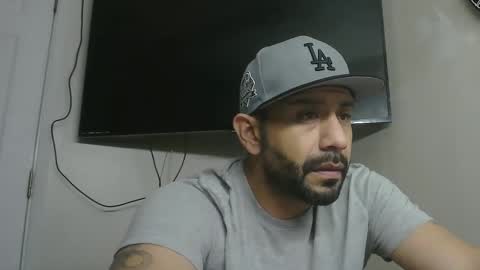 Snapshot of faded805 chatting on January 11, 11:34 am Mark online show from January 11, 11:34 am