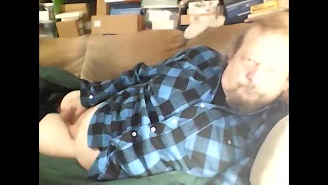 Snapshot of fasteddysex chatting on October 17, 7:23 am HoneyCumJuice4U online show from October 17, 7:23 am