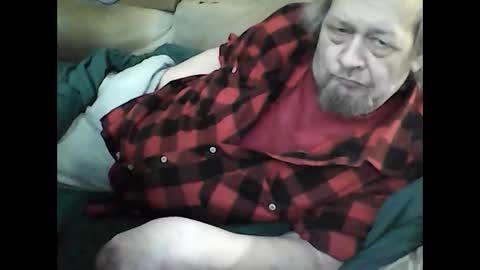 HoneyCumJuice4U online show from April 24, 10:01 pm