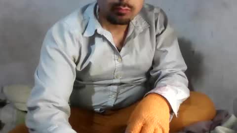 Faux Feitico online show from April 16, 9:39 pm