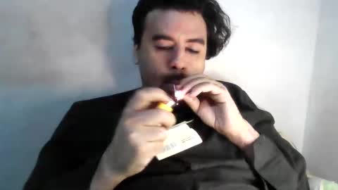 Faux Feitico online show from April 18, 2:24 am