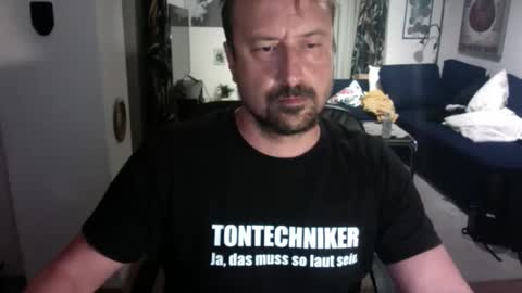 feetkissboy online show from September 26, 11:02 pm