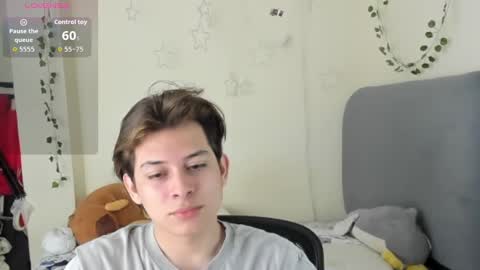 Snapshot of felix_leex chatting on October 5, 8:13 pm Felix leex online show from October 5, 8:13 pm