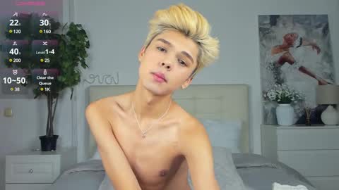 Snapshot of felix_rey chatting on March 11, 1:34 pm Felix online show from March 11, 1:34 pm