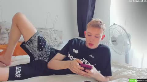 felixcurt online show from August 7, 8:10 am