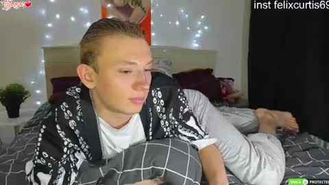 felixcurt online show from August 2, 5:11 pm