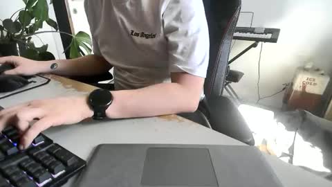 fem_alice_louis_dom online show from April 23, 12:29 pm