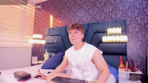 Femboy Max online show from February 6, 12:13 pm