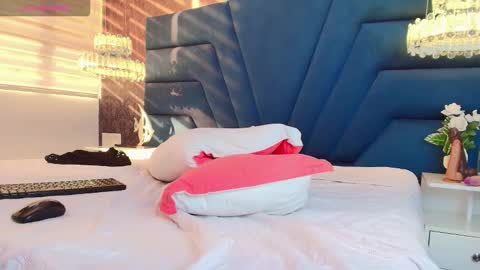 Femboy Max online show from January 16, 12:30 pm