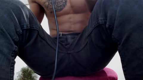 Snapshot of fernandez_latinblack chatting on December 25, 9:34 am fernandez_latinblack online show from December 25, 9:34 am