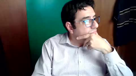 fernandoreutergrant online show from October 15, 11:01 pm