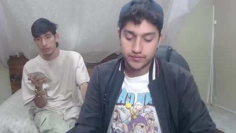 Snapshot of ferphoenix_ chatting on January 15, 3:33 am FER PHOENIX online show from January 15, 3:33 am