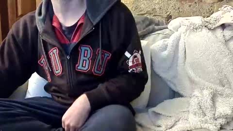 Snapshot of fidelio89 chatting on December 2, 5:46 pm Fid online show from December 2, 5:46 pm