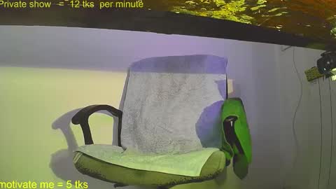 Snapshot of fifi191159 chatting on September 23, 12:04 pm phil online show from September 23, 12:04 pm