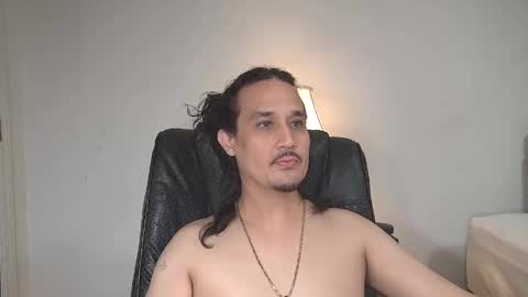 Snapshot of fineazzjohn chatting on February 24, 7:33 am fineazzjohn online show from February 24, 7:33 am
