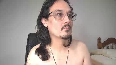 Snapshot of fineazzjohn chatting on February 17, 10:29 am fineazzjohn online show from February 17, 10:29 am