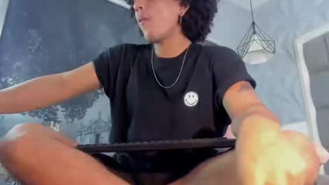 fire_boy69 online show from November 13, 2:22 pm