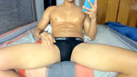 Snapshot of fitboy_cris chatting on October 2, 5:22 am Cristopher Sly online show from October 2, 5:22 am