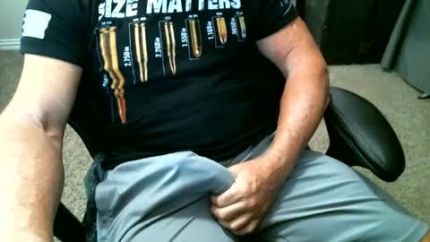 fitguy40 online show from November 5, 8:44 pm