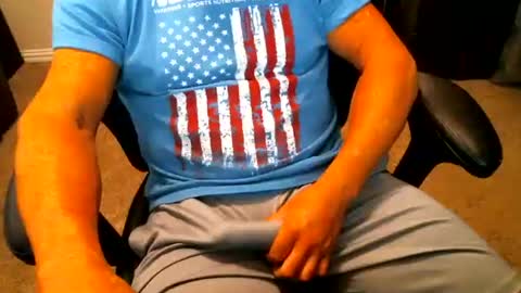 fitguy40 online show from March 22, 9:53 pm