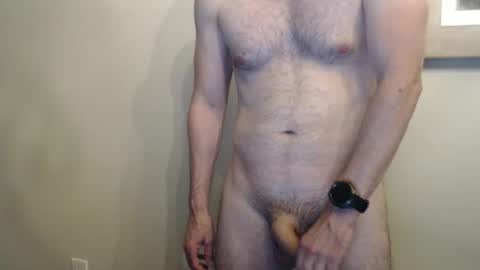 fithubby80 online show from April 28, 10:47 pm