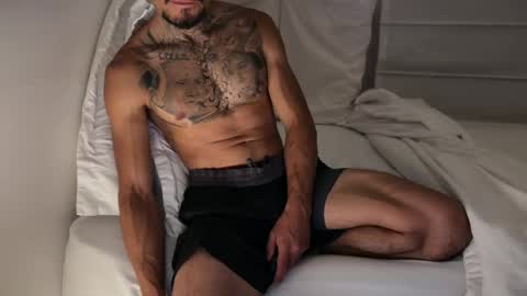 fitjacques online show from May 19, 1:56 am