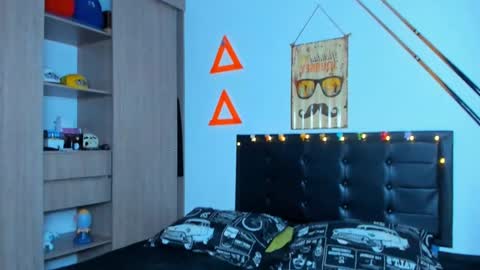 Elias Valencia online show from December 22, 1:45 am