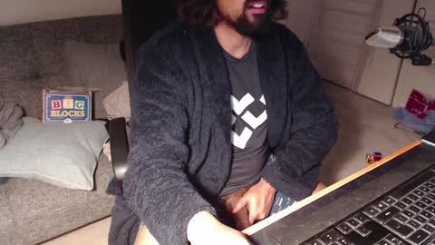 Snapshot of fizz6572 chatting on January 1, 10:35 pm fizz6572 online show from January 1, 10:35 pm
