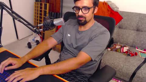 Snapshot of fizz6572 chatting on October 18, 7:19 pm fizz6572 online show from October 18, 7:19 pm