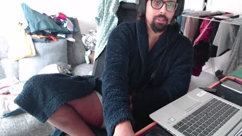 Snapshot of fizz6572 chatting on December 12, 9:40 am fizz6572 online show from December 12, 9:40 am