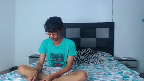 Steven and Daniel online show from April 18, 7:07 pm