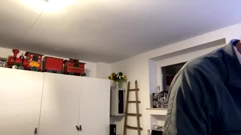 flonolalacla online show from January 2, 4:46 pm