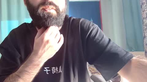 Snapshot of flydirty chatting on March 6, 1:46 pm FlyDirty online show from March 6, 1:46 pm