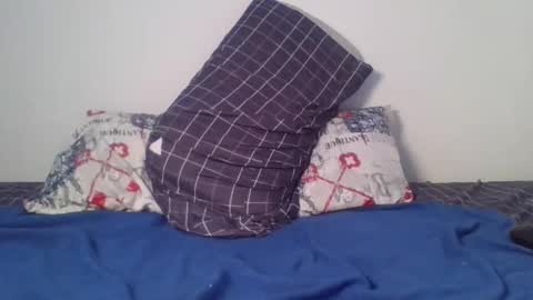 flylen online show from February 9, 8:54 am