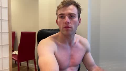 follow_ online show from December 3, 11:13 pm