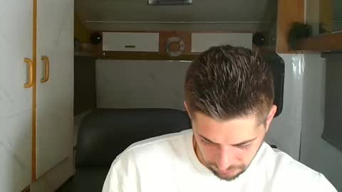 independent model online show from October 23, 5:16 pm