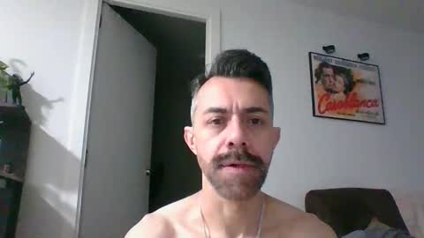 fonsi924 online show from February 20, 7:10 am