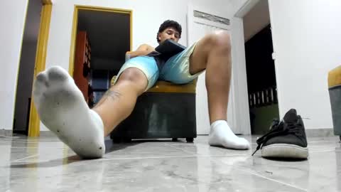 Snapshot of foot_master777 chatting on January 11, 12:12 am foot_master777 online show from January 11, 12:12 am
