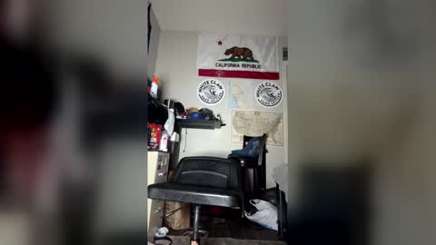 fordfamous online show from April 29, 7:46 am