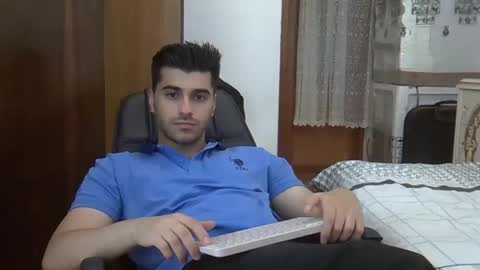 Snapshot of fortiori8 chatting on September 22, 10:53 pm fortiori8 online show from September 22, 10:53 pm