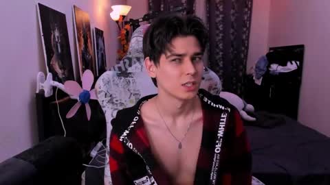 Foxicfu online show from April 14, 3:00 pm