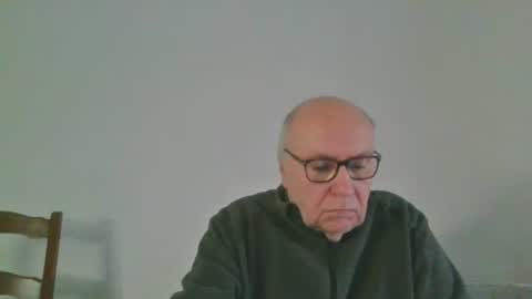 Snapshot of fra94 chatting on February 18, 2:27 pm fra94 online show from February 18, 2:27 pm