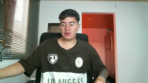 Snapshot of franccesco_699 chatting on September 20, 5:46 pm franccesco_699 online show from September 20, 5:46 pm