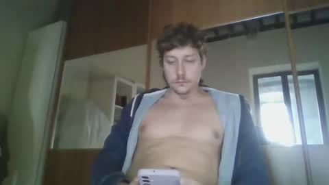 francesco_831115 online show from October 19, 2:20 pm