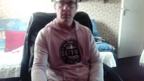 franck143544 online show from October 2, 8:07 am