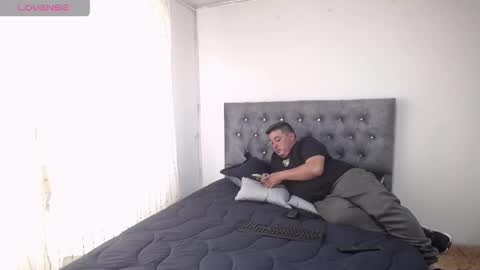 Juan online show from April 23, 8:11 pm