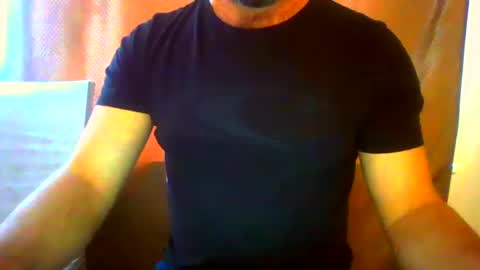 Snapshot of frank84848 chatting on January 15, 10:49 am Frank online show from January 15, 10:49 am