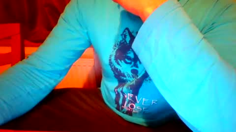 Snapshot of frank84848 chatting on February 19, 8:52 pm Frank online show from February 19, 8:52 pm