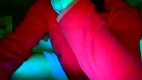 Snapshot of frank84848 chatting on February 10, 11:34 pm Frank online show from February 10, 11:34 pm