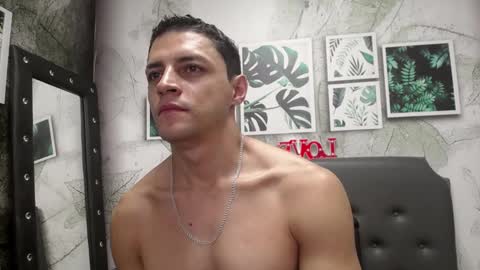 Snapshot of frank_millers chatting on September 12, 2:33 am Frank online show from September 12, 2:33 am
